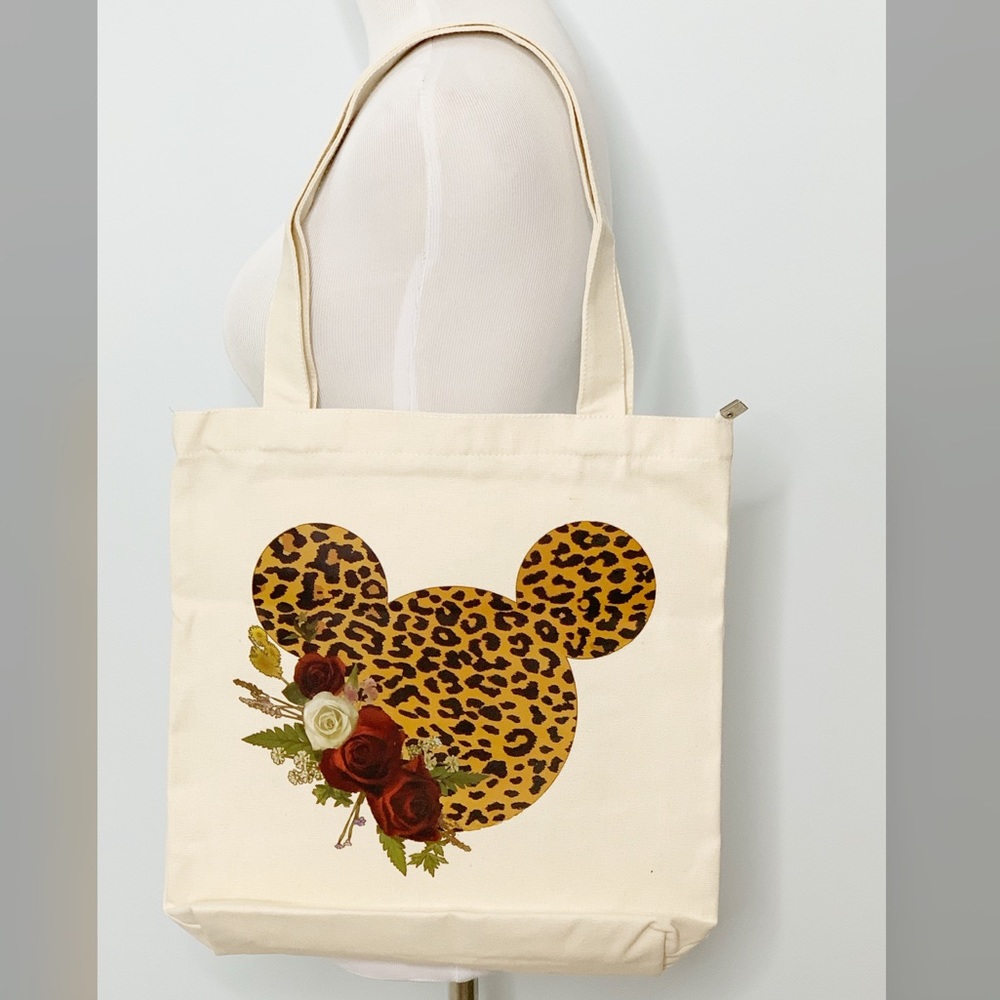 Off white Super cute tote bag